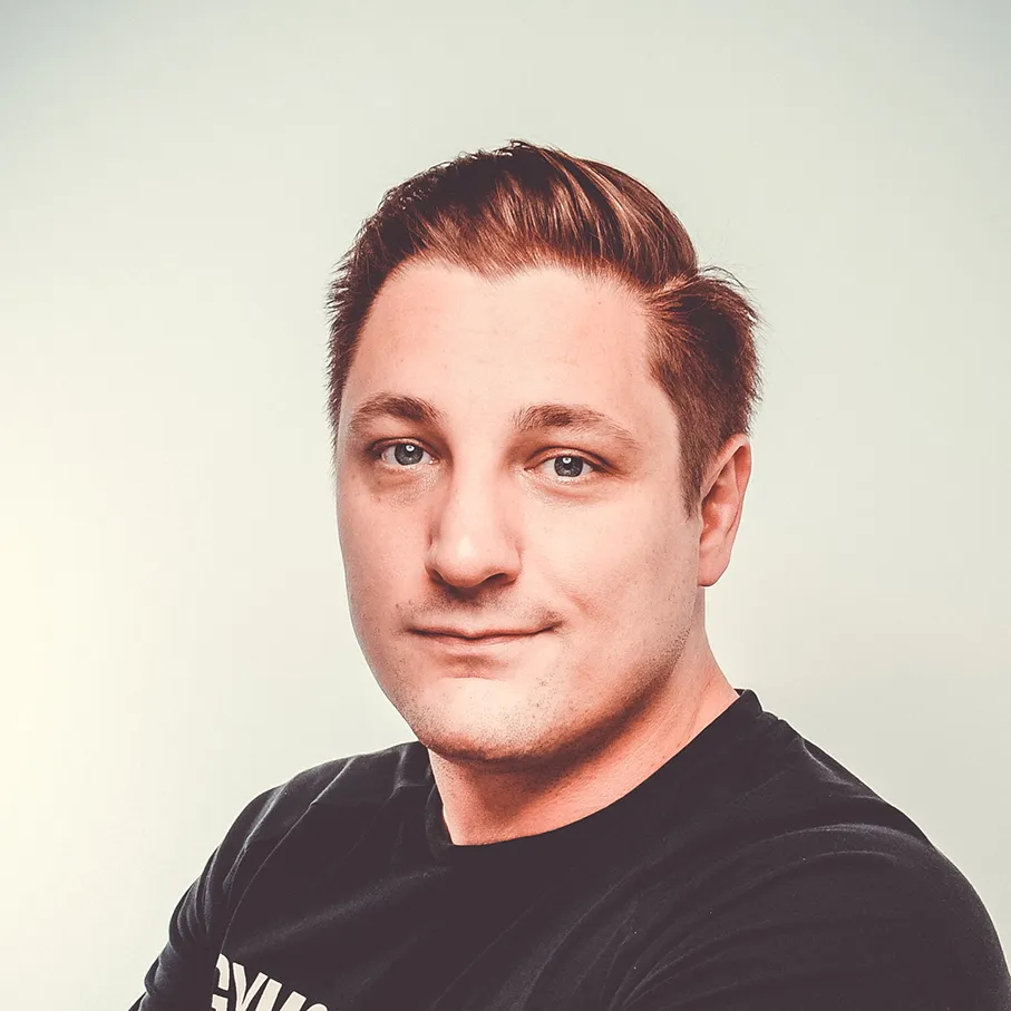 Sebastian Meyer Back Foto 1d